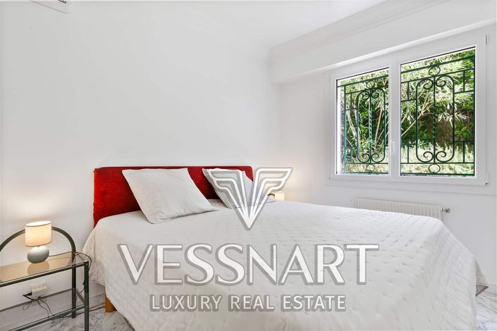 Image No.12-4 Bed House for sale