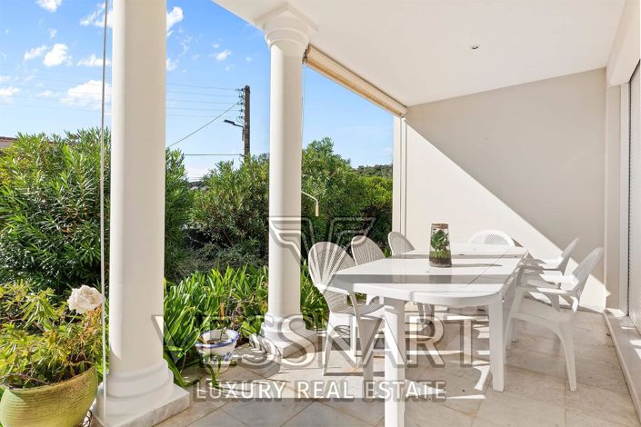 Image No.3-4 Bed House for sale