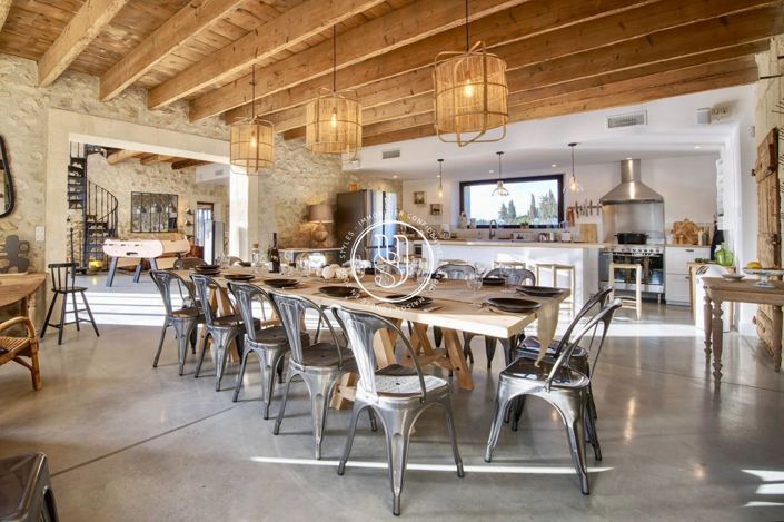 Image No.2-6 Bed House for sale