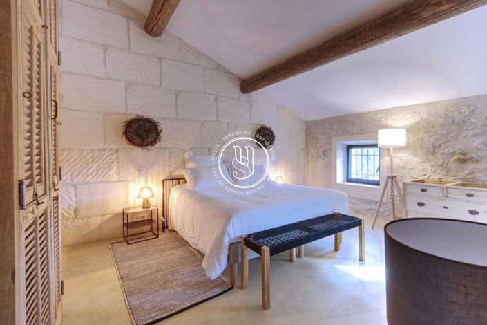 Image No.9-6 Bed House for sale