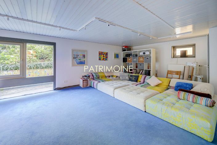 Image No.18-4 Bed Property for sale