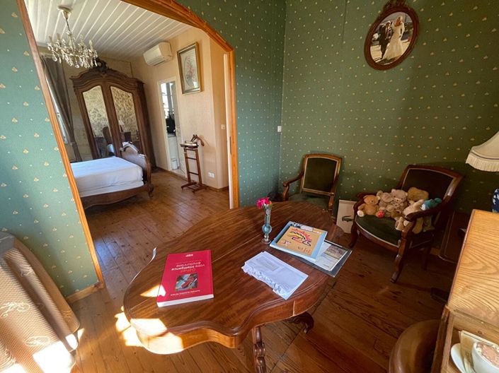 Image No.11-5 Bed House for sale