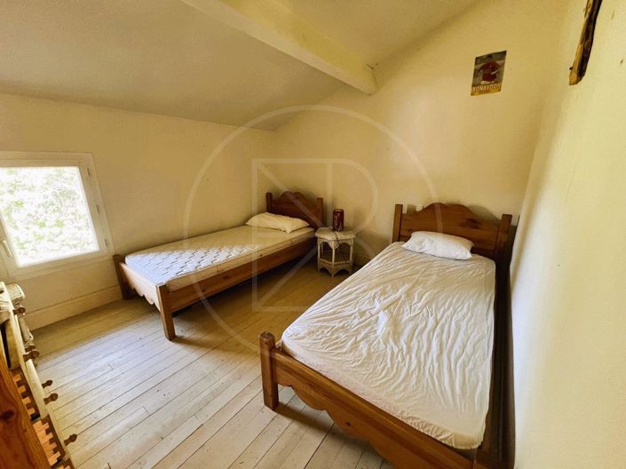 Image No.11-3 Bed House for sale