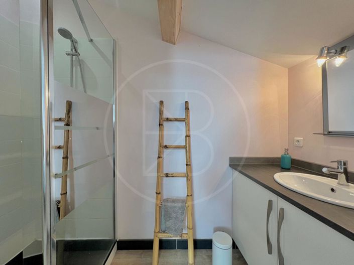 Image No.14-7 Bed House for sale