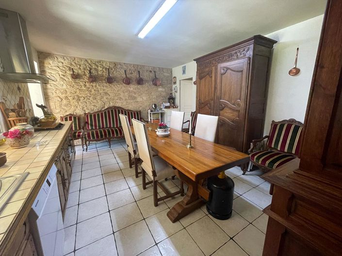 Image No.6-4 Bed House for sale