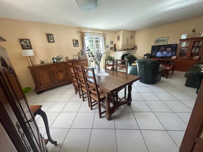 Image No.5-Maison de 4 chambres à vendre à Pépieux