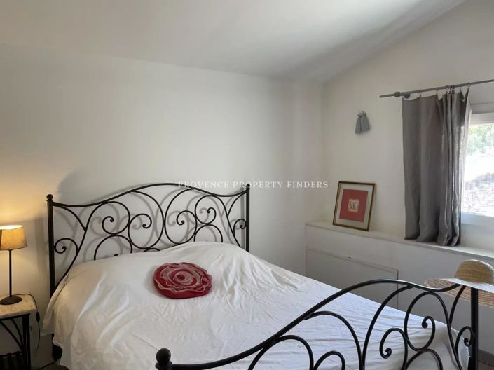 Image No.11-4 Bed House for sale