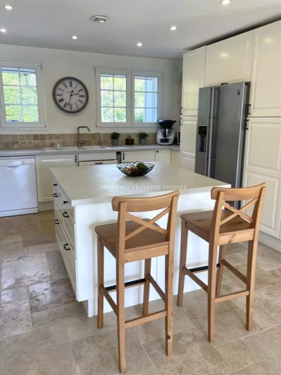 Image No.25-4 Bed House for sale