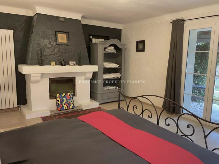 Image No.6-4 Bed House for sale