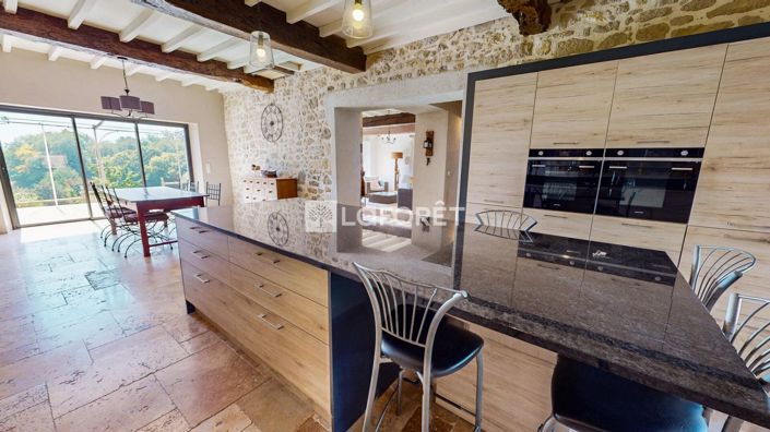 Image No.5-Propriété de 7 chambres à vendre à Nérac