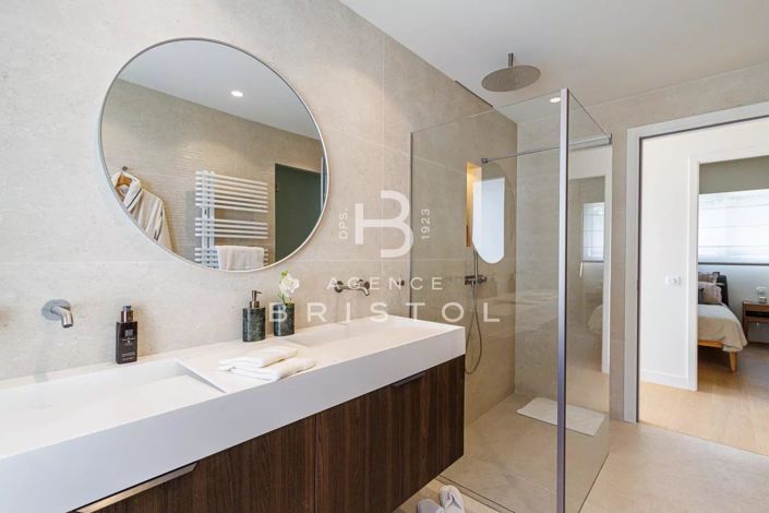 Image No.22-3 Bed Apartment for sale