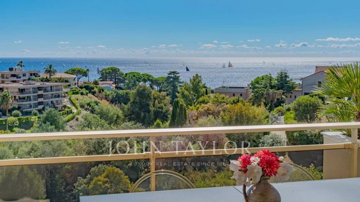 Image No.1-Appartement de 2 chambres à vendre à Cannes