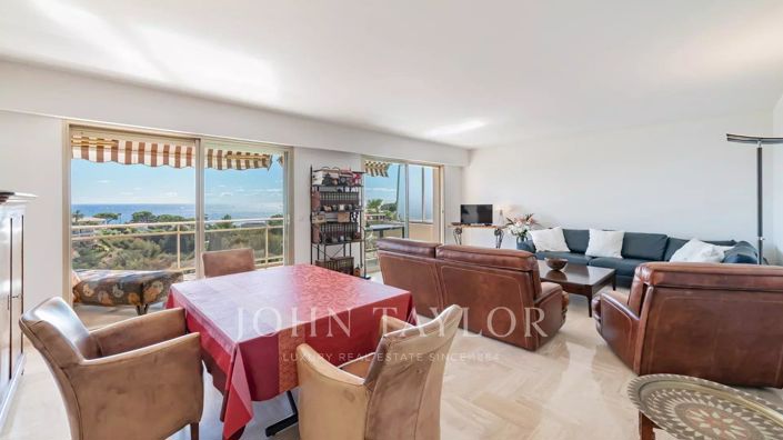 Image No.5-Appartement de 2 chambres à vendre à Cannes