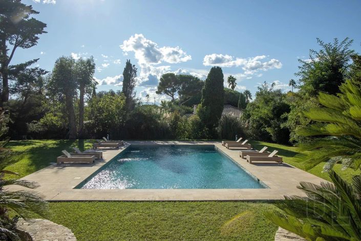 Image No.14-6 Bed House for sale