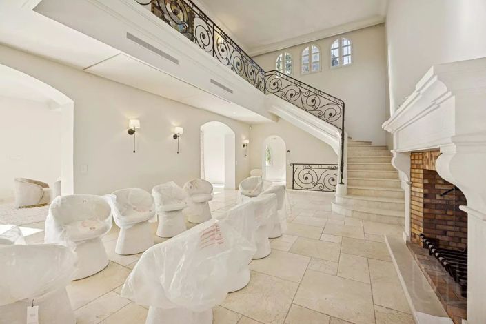 Image No.19-6 Bed House for sale