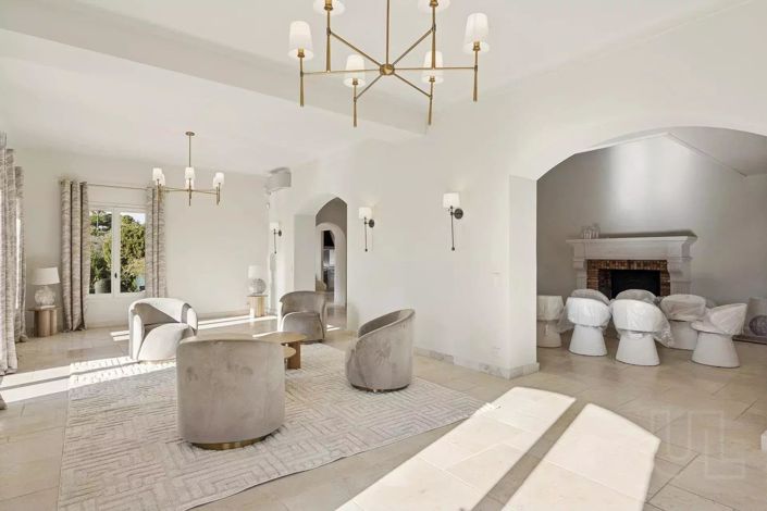 Image No.7-6 Bed House for sale