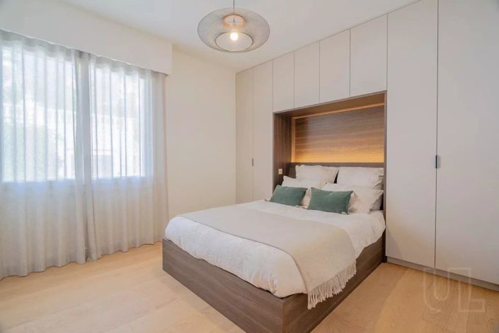 Image No.10-3 Bed Apartment for sale