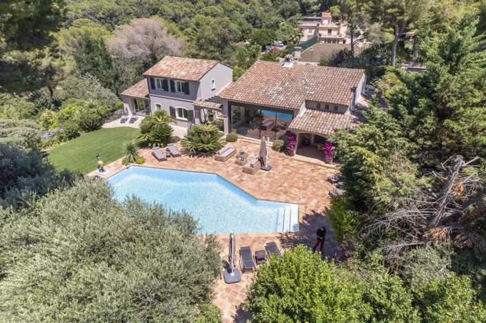 Image No.9-5 Bed House for sale