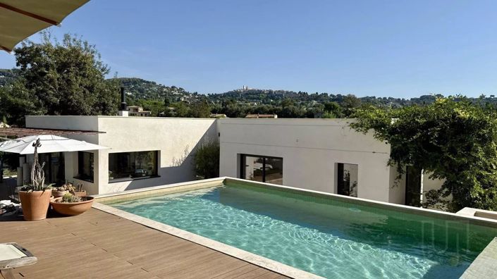 Image No.11-3 Bed House for sale