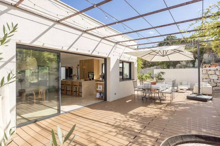 Image No.21-3 Bed House for sale