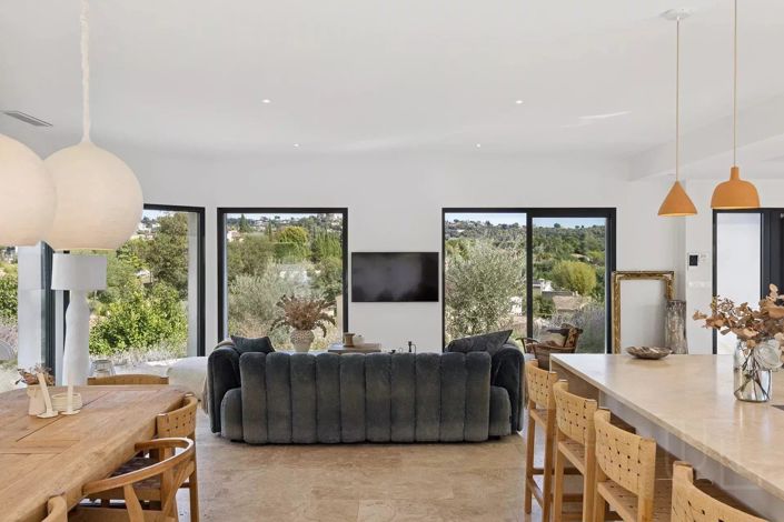 Image No.6-3 Bed House for sale