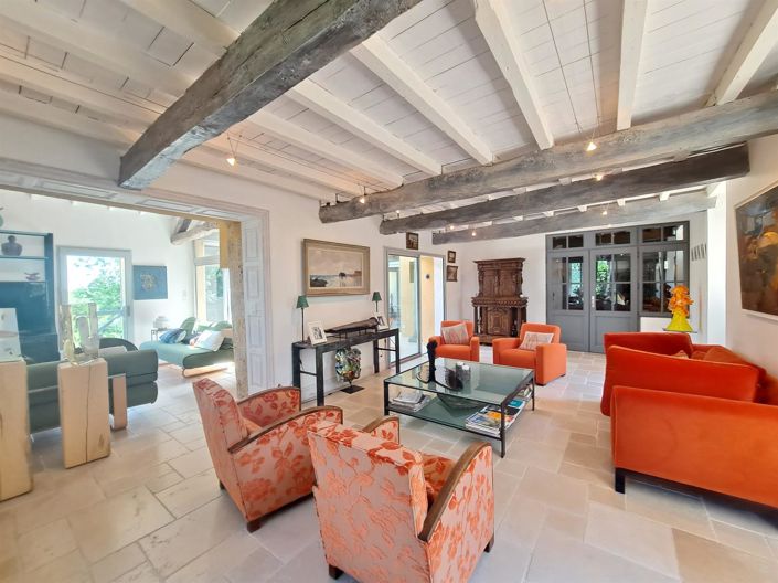 Image No.6-6 Bed House for sale