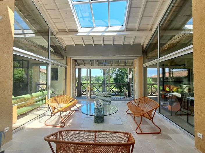 Image No.8-6 Bed House for sale