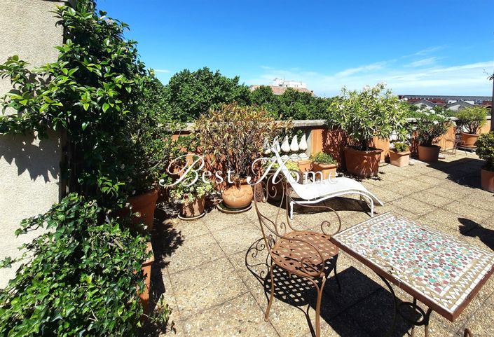 Image No.8-Appartement de 2 chambres à vendre à Nîmes