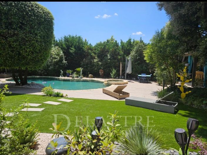 Image No.2-Maison de 5 chambres à vendre à Roquefort-les-Pins