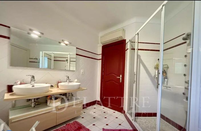 Image No.11-Maison de 5 chambres à vendre à Le Rouret