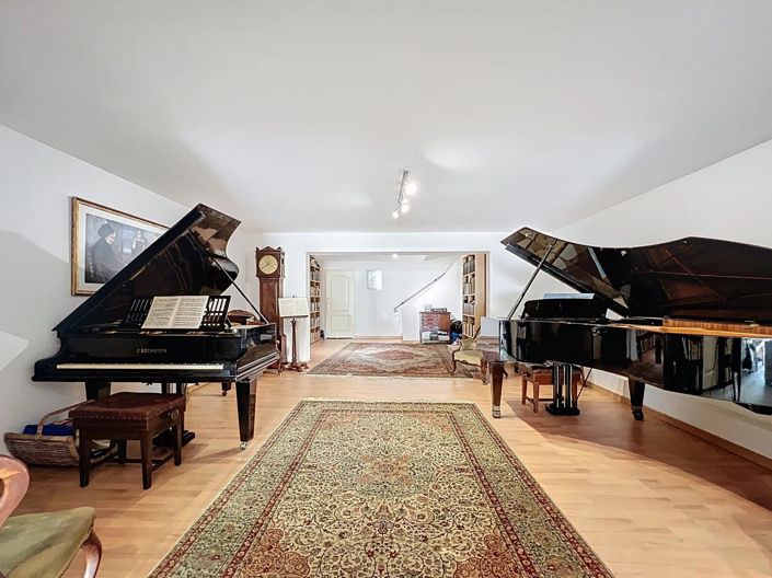 Image No.32-4 Bed House for sale