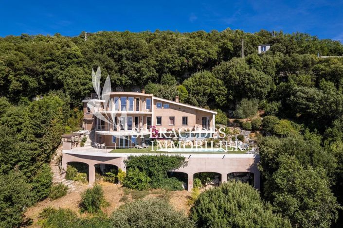 Image No.1-5 Bed House for sale