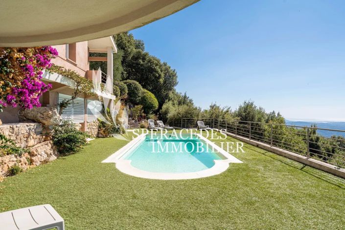 Image No.3-5 Bed House for sale