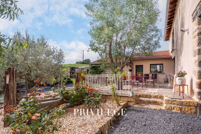 Image No.4-Maison de 5 chambres à vendre à Lentilly