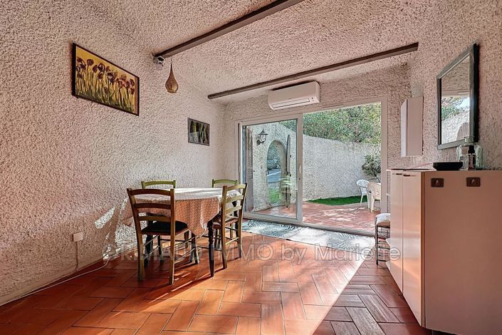 Image No.4-1 Bed House for sale