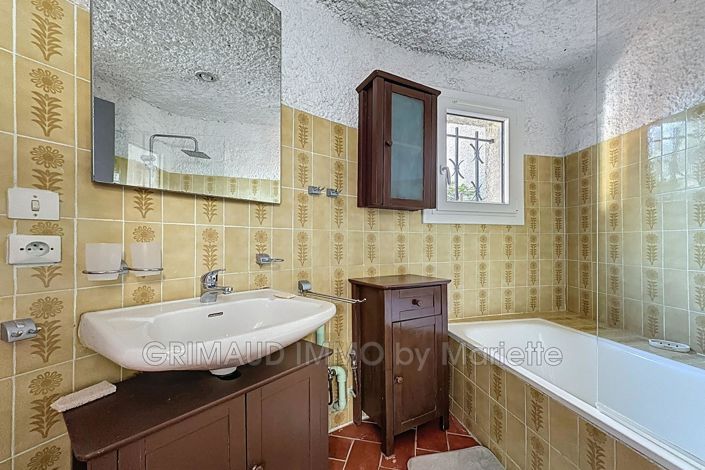 Image No.7-1 Bed House for sale