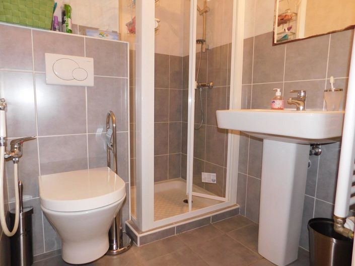 Image No.12-5 Bed Apartment for sale