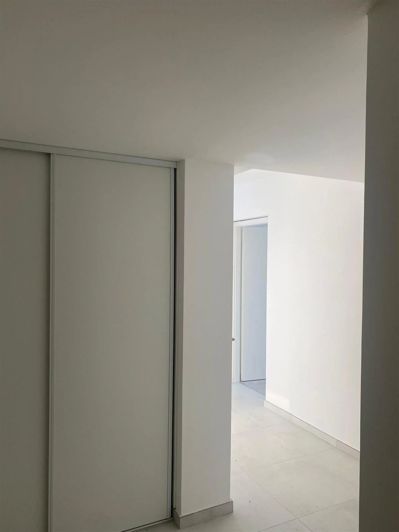 Image No.15-3 Bed Apartment for sale