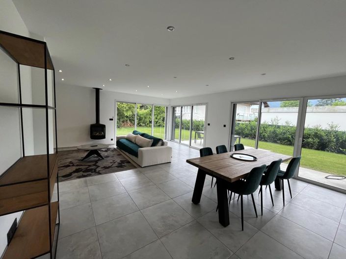 Image No.21-5 Bed House for sale