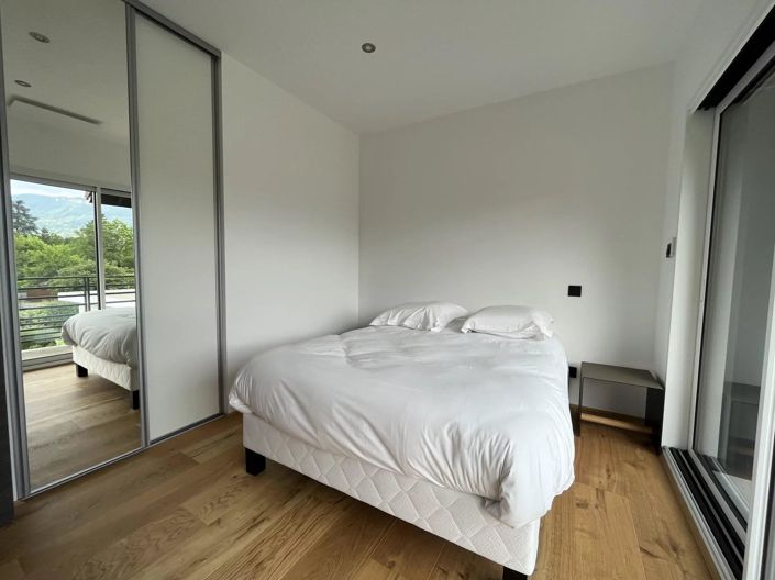 Image No.27-5 Bed House for sale