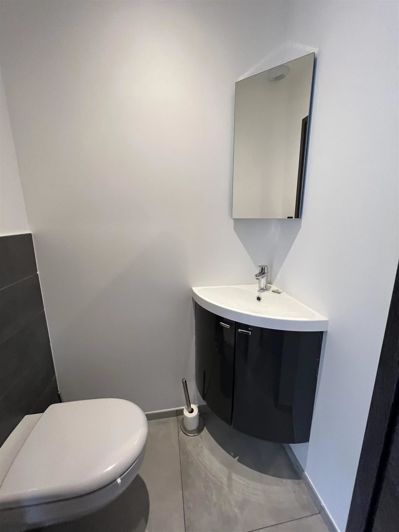 Image No.37-5 Bed House for sale