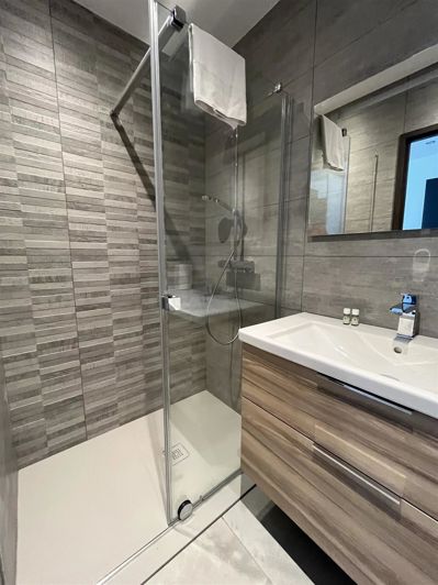 Image No.39-5 Bed House for sale