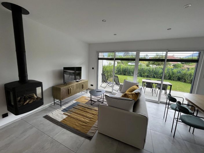 Image No.4-5 Bed House for sale