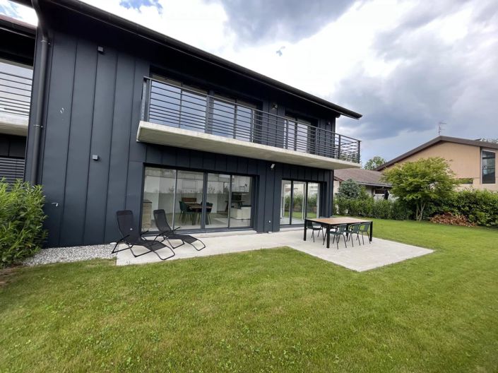 Image No.6-5 Bed House for sale