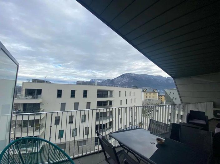 Image No.21-2 Bed Apartment for sale