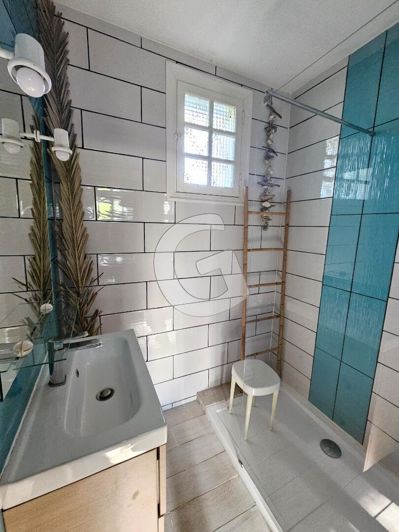 Image No.10-3 Bed House for sale