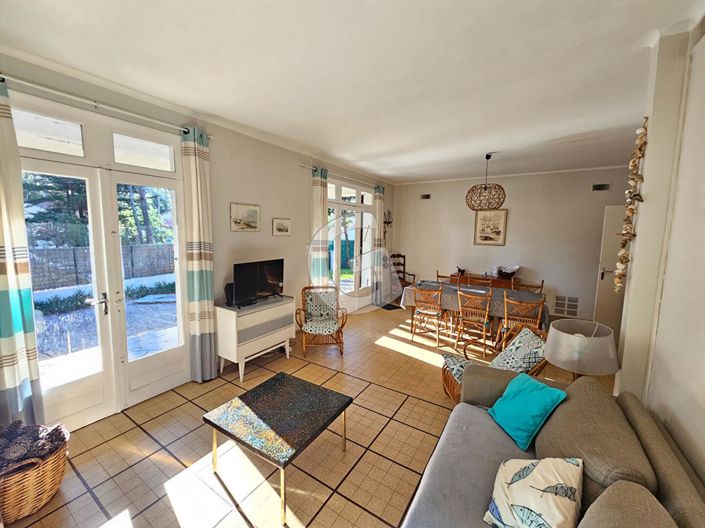 Image No.2-3 Bed House for sale