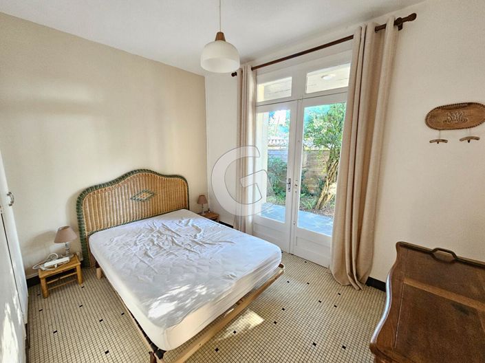 Image No.6-3 Bed House for sale