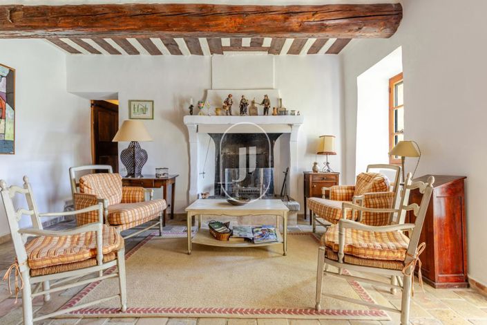 Image No.5-Maison de 5 chambres à vendre à Gordes