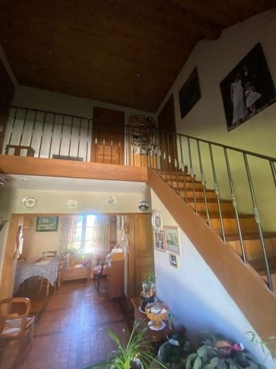 Image No.12-5 Bed House for sale